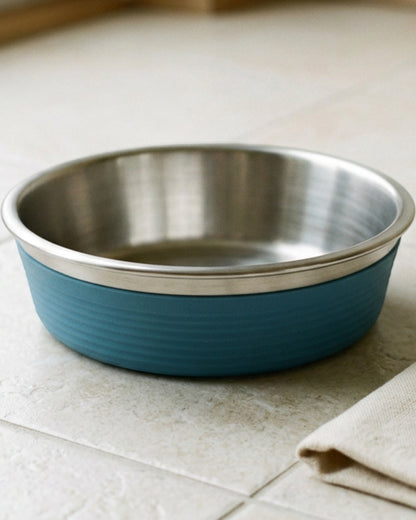 Jkwvd Rimstead Stainless Steel Pet Bowl Silicone Base 28 oz Sea Blue - Lifestyle view